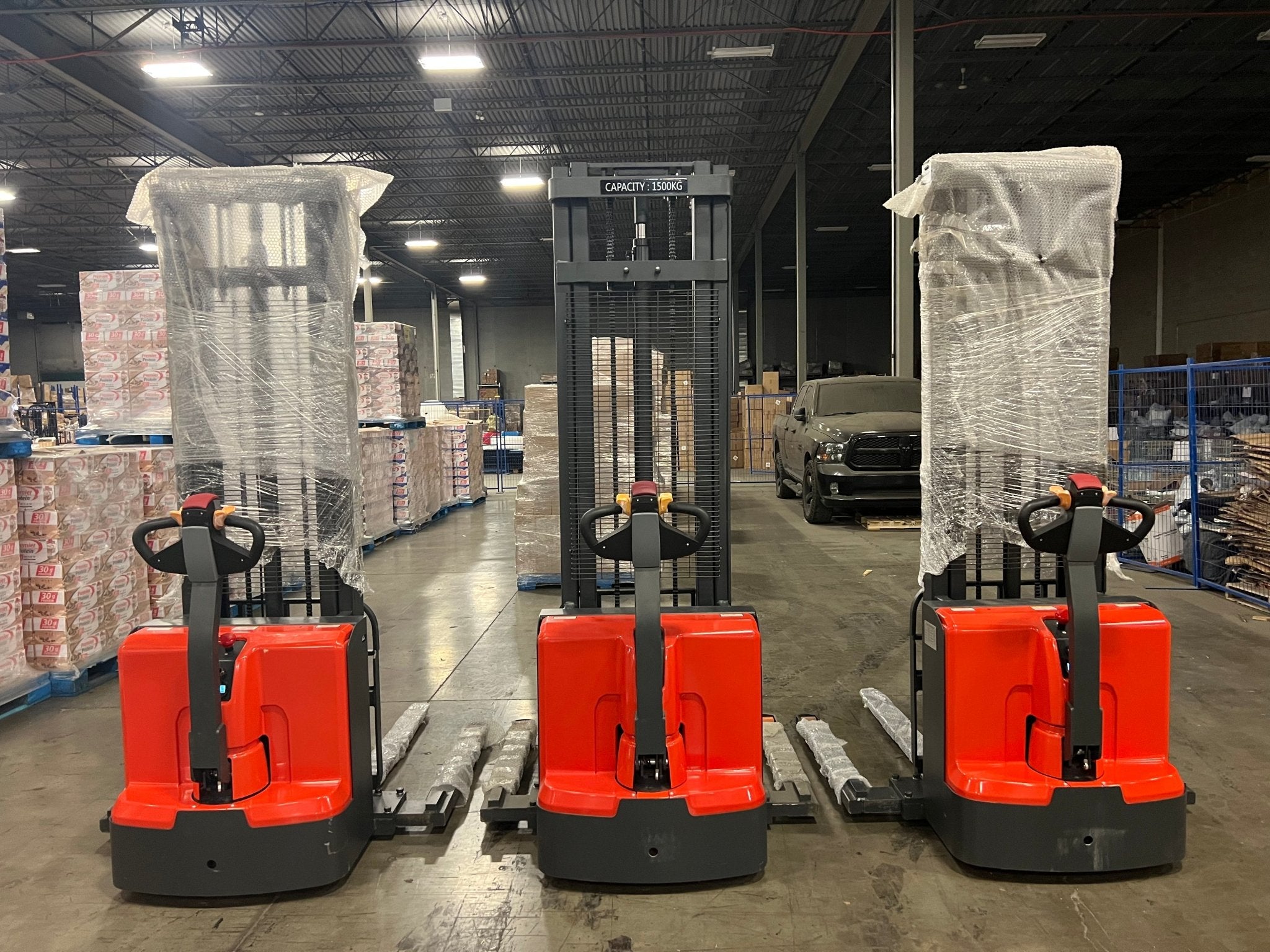 ES15 - Straddle Stacker - (1,500kg) - Rental